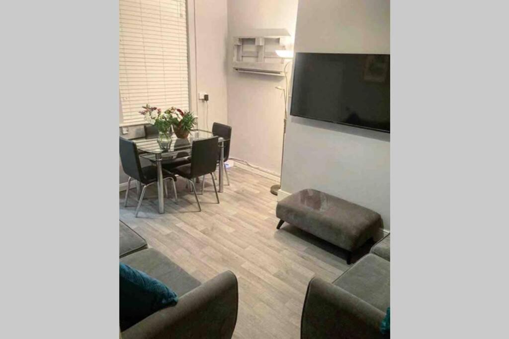 The Terrace Chester, Modern 3 Bed House Esterno foto